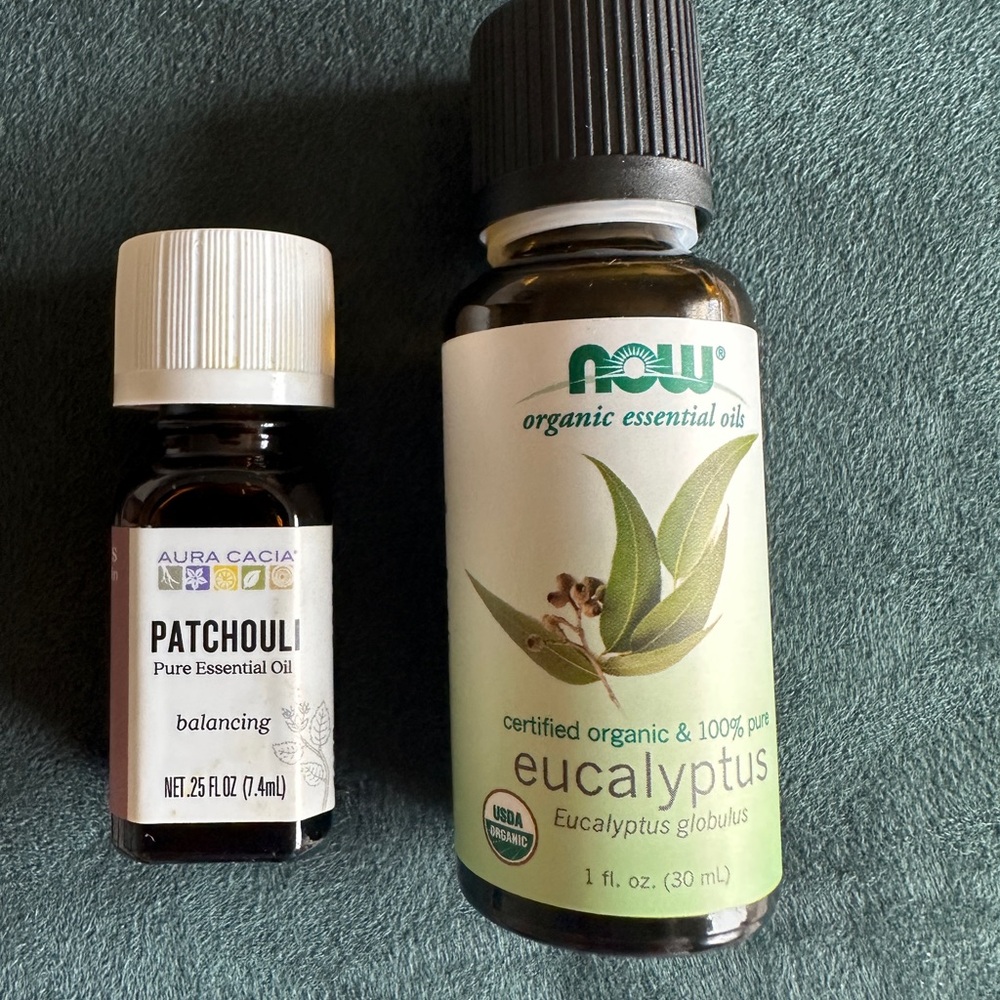 Organic Eucalyptus Patchouli Essential Oil - Green